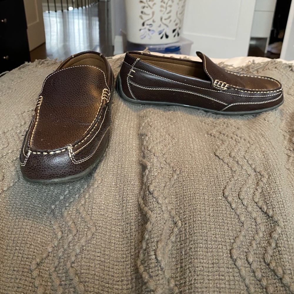 Tommy Hilfiger driving loafers - Picture 2 of 6